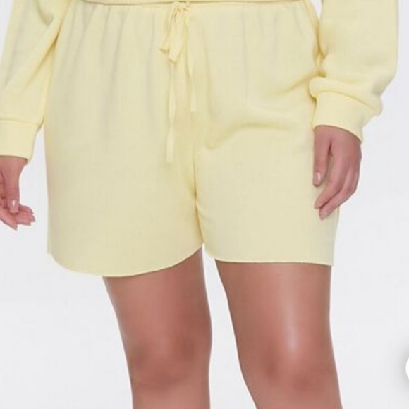 FOREVER 21 Shorts Set - Picture 3 of 11